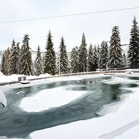 Andrea & Goran 106 アパート *