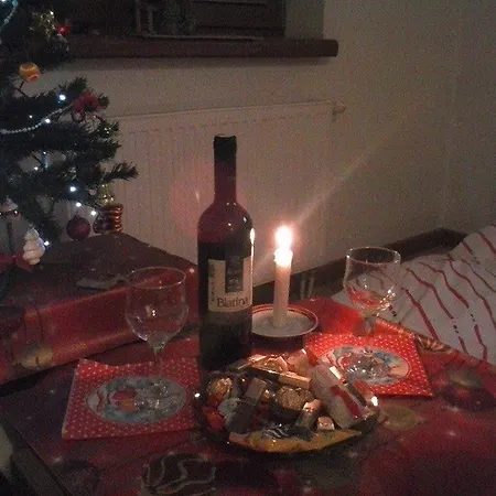 Andrea & Goran 106 アパート *