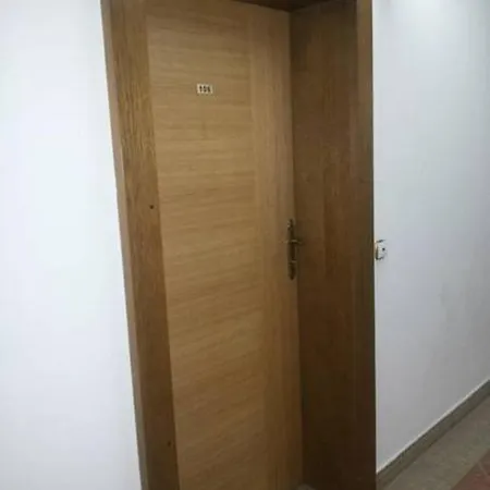 Andrea & Goran 106 * ヴラシチ